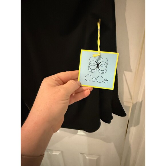 CeCe Black Blouse With Pearl Collar NWT Size Small - Picture 4 of 6